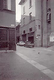 Il luogo dell'antico negozio della famiglia Zagnoni, accanto alla chiesa. Foto F. Fogacci